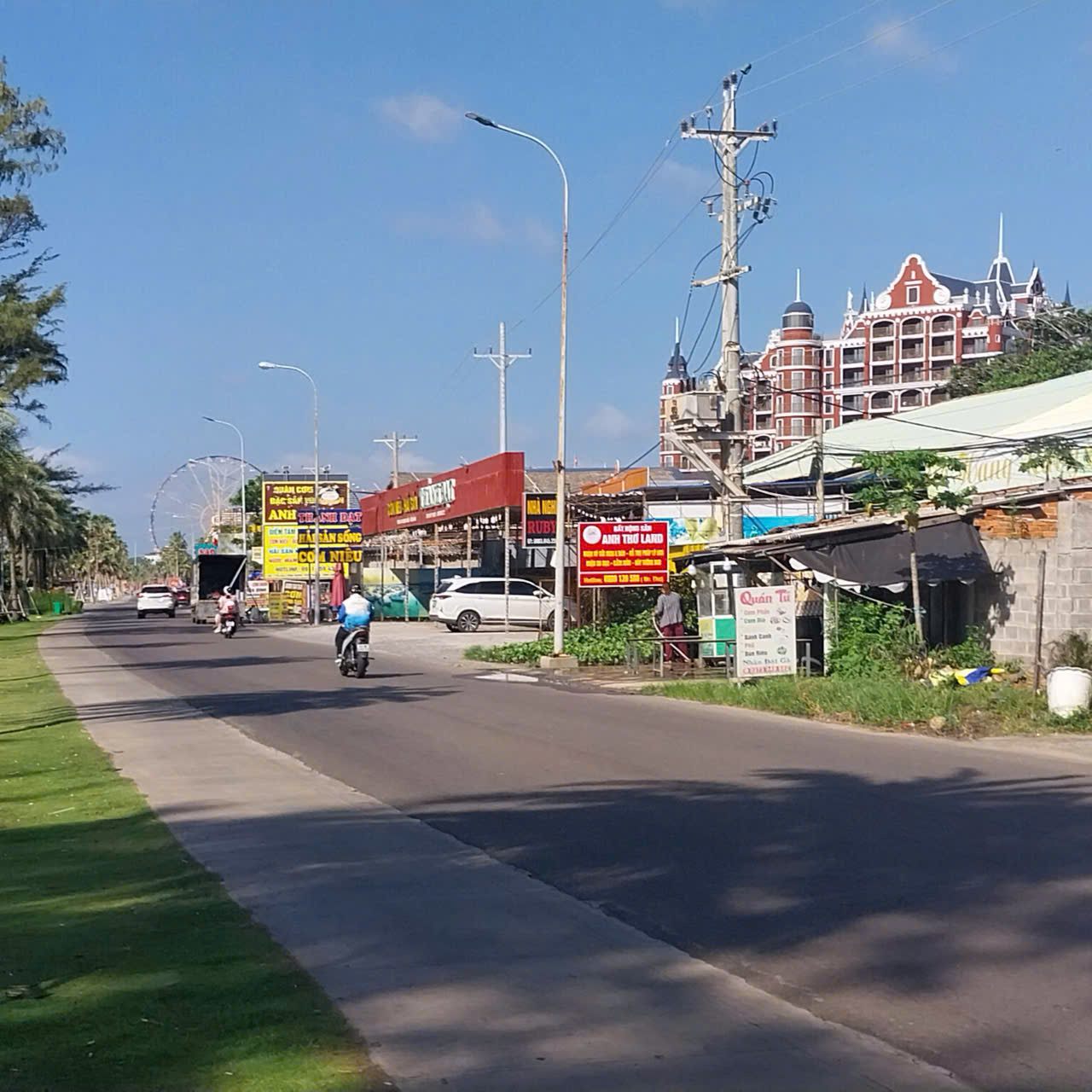 Làng Hải Sản Trùng Dương & Festival Street