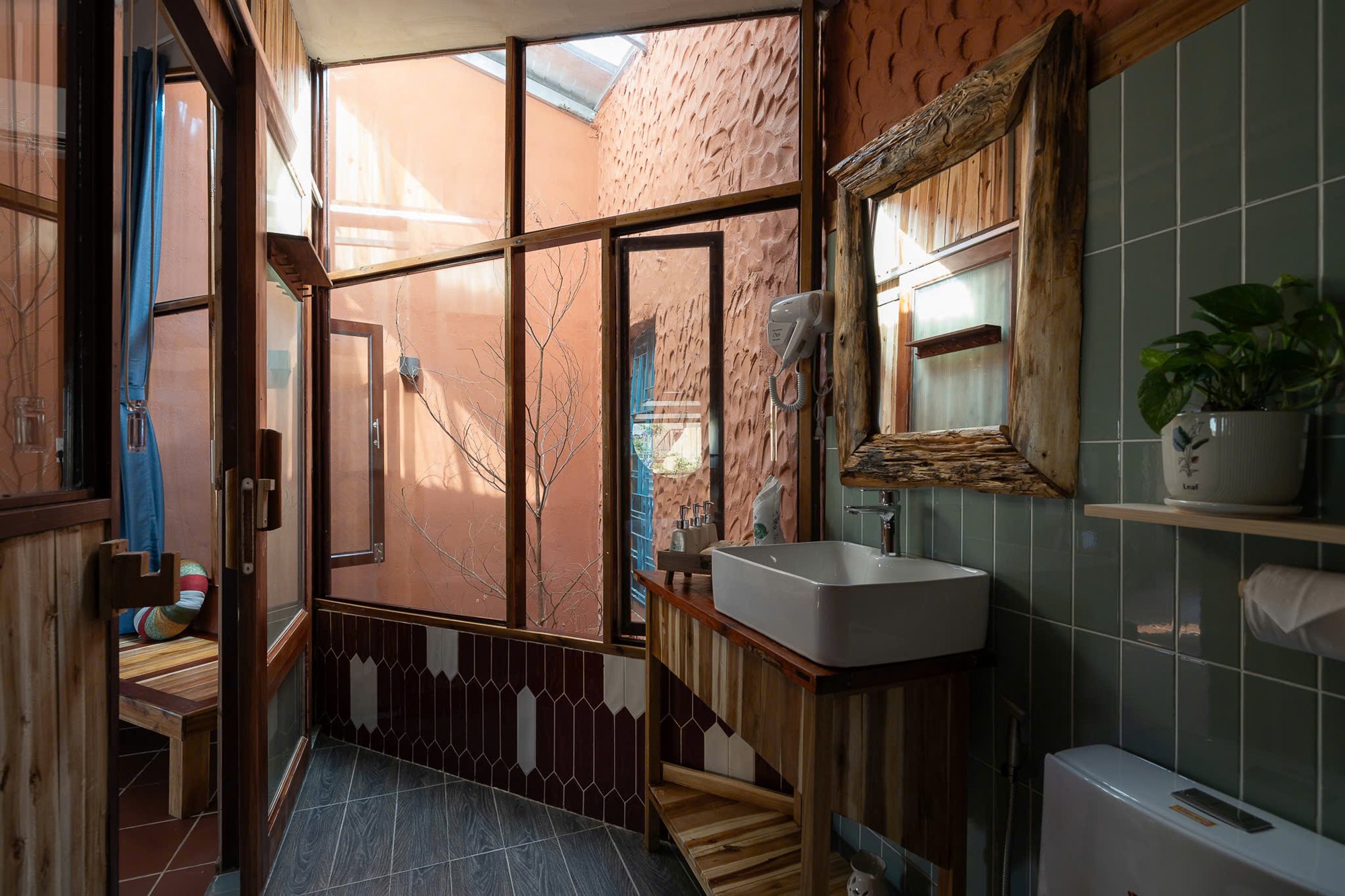 Chuồn Chuồn Retreat Đ1 – Căn Hộ Lầu 2 View Sân Vườn, Gần KDL Hàm Tiến
