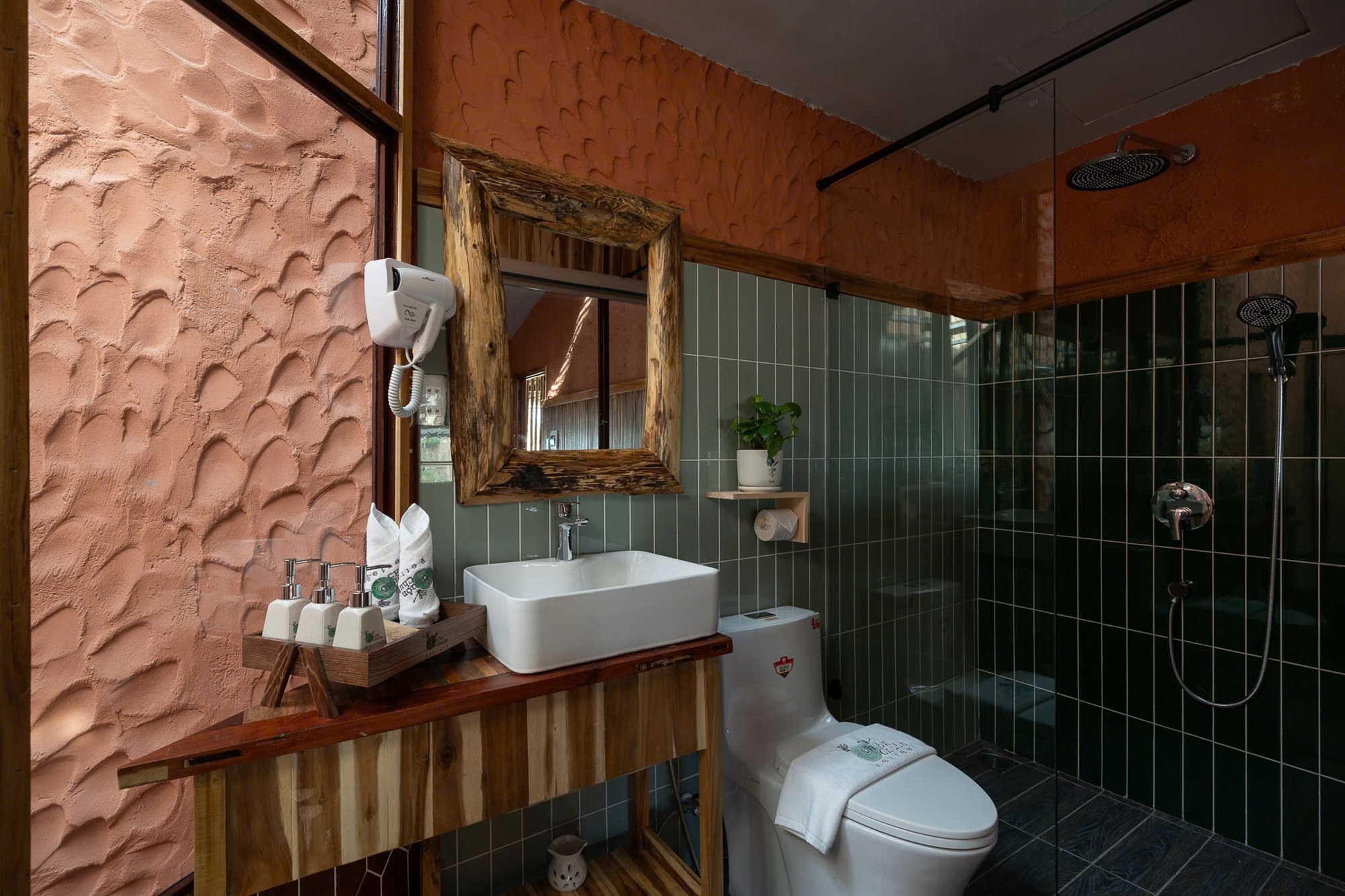 Chuồn Chuồn Retreat Đ1 – Căn Hộ Lầu 2 View Sân Vườn, Gần KDL Hàm Tiến