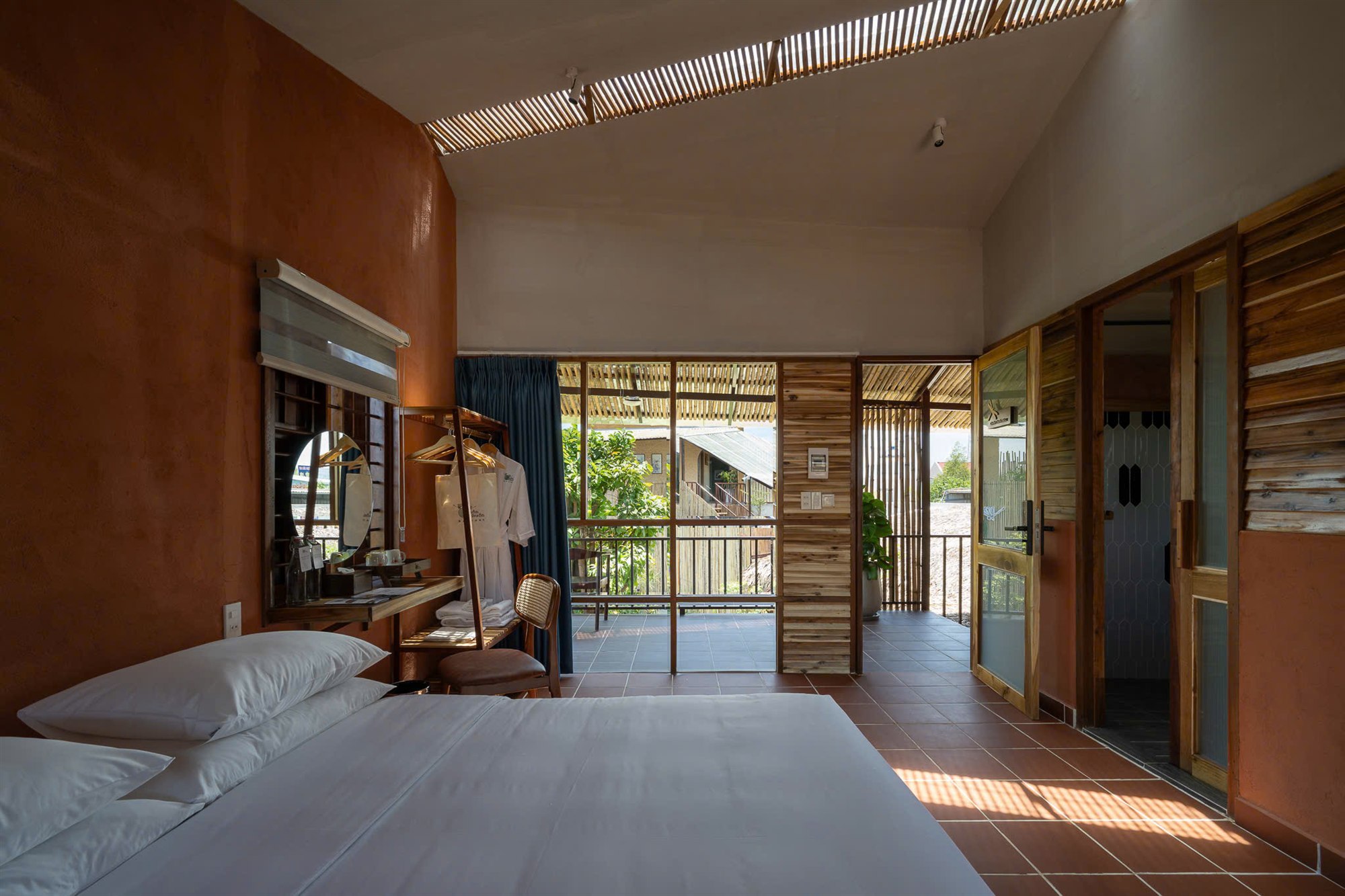 Chuồn Chuồn Retreat Đ2 – Căn Hộ Lầu 2 View Sân Vườn, Gần KDL Hàm Tiến