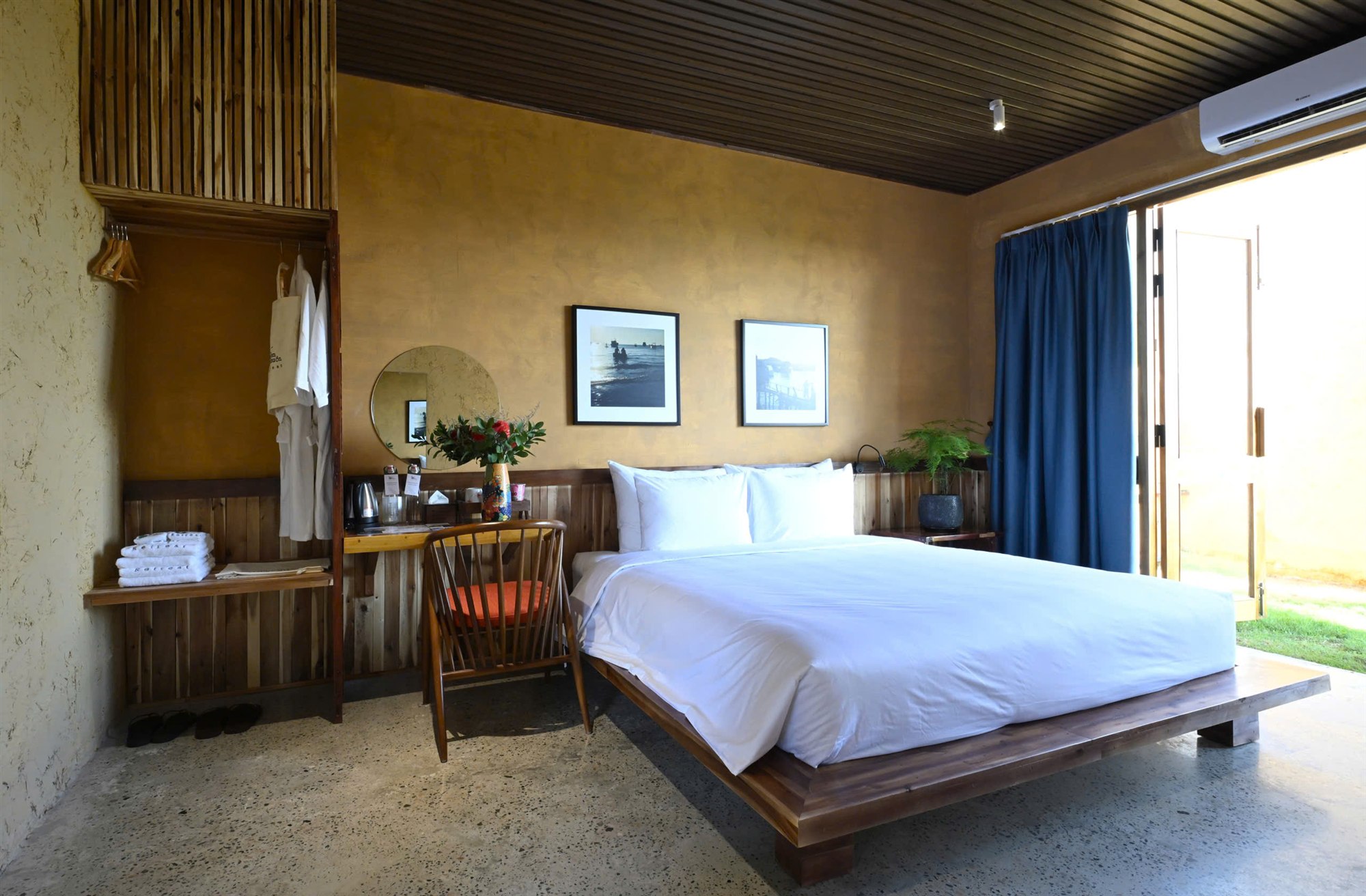 Chuồn Chuồn Retreat Ngô – Căn Hộ View Núi Và Biển Xa, Gần KDL Hàm Tiến