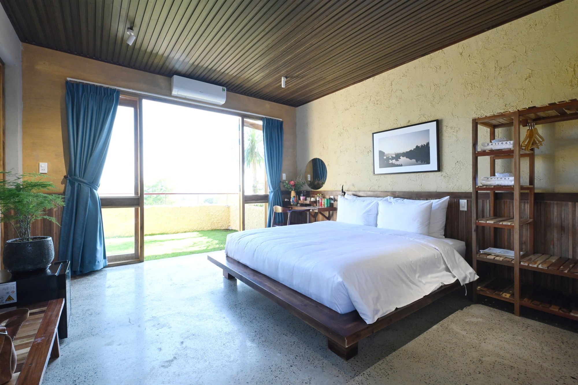 Chuồn Chuồn Retreat Ngô – Căn Hộ View Núi Và Biển Xa, Gần KDL Hàm Tiến