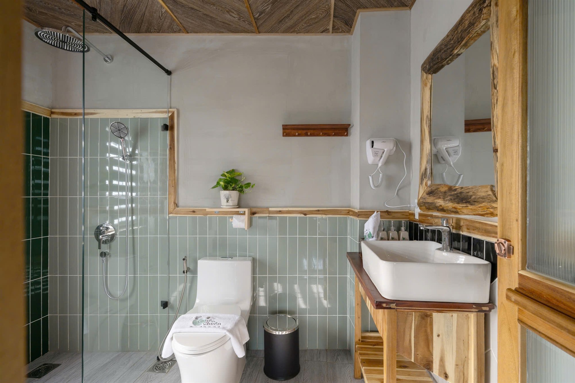 Chuồn Chuồn Retreat Ớt – Căn Hộ View Núi, Gần KDL Hàm Tiến