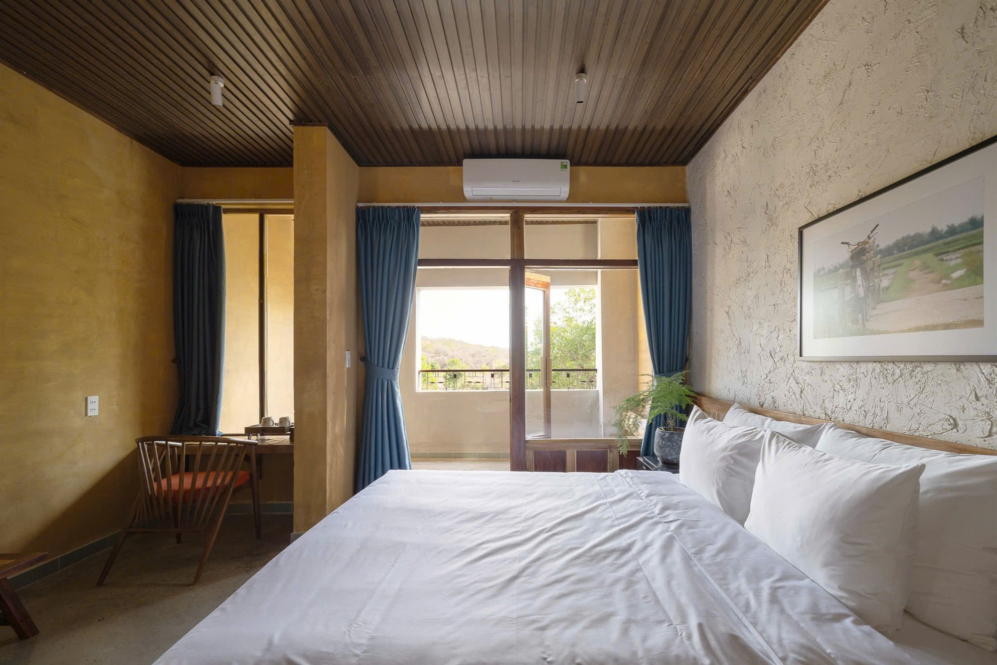 Chuồn Chuồn Retreat Ớt – Căn Hộ View Núi, Gần KDL Hàm Tiến