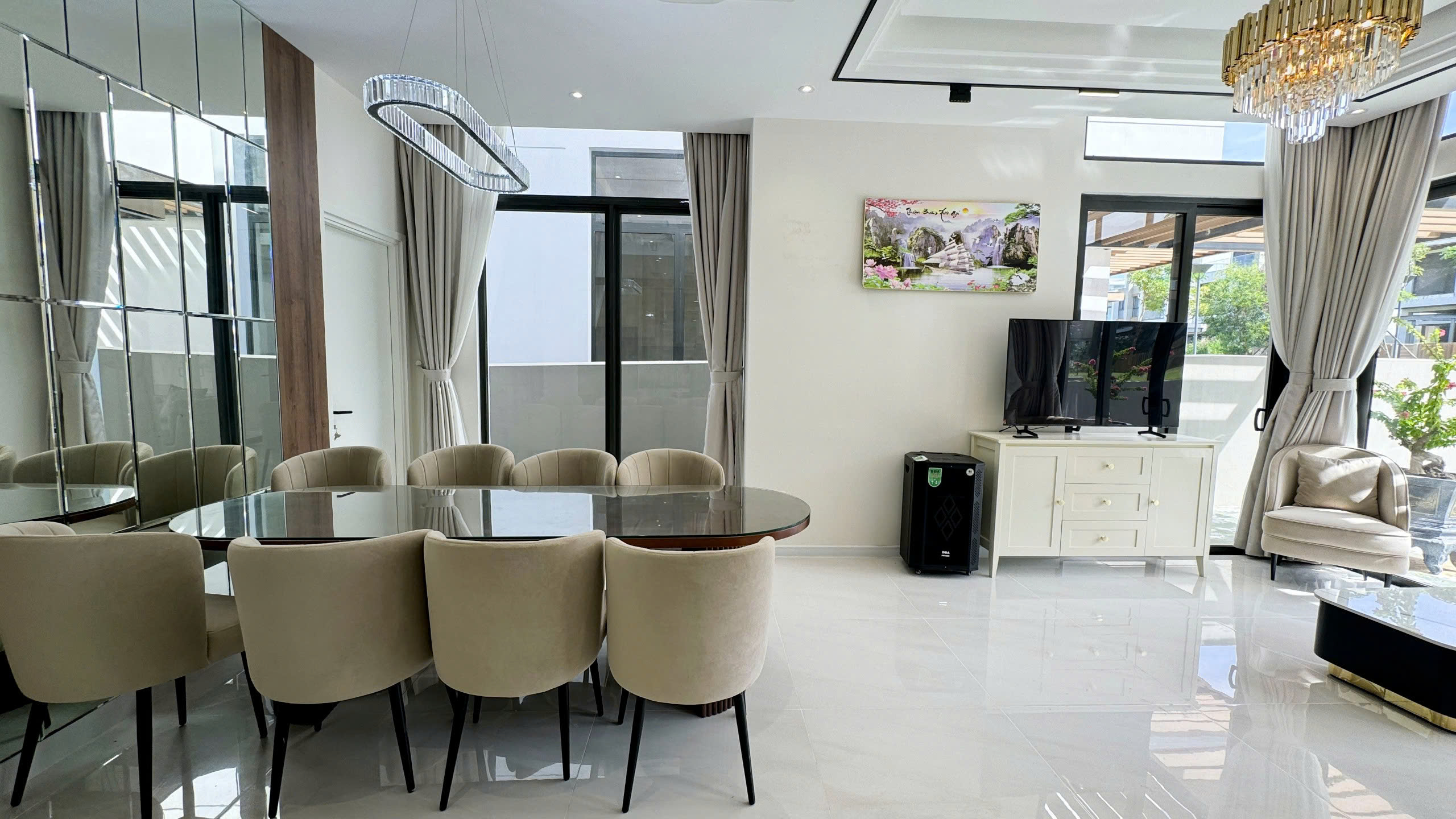 Golf Villa – Gần Hồ Bơi Nội Khu, View Đồi, Có Sân Thượng – Cho Thuê Theo Tháng NovaWorld Phan Thiết