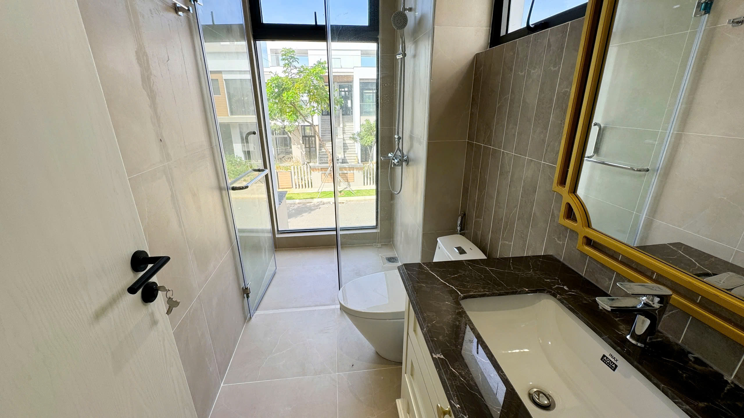 Golf Villa – Gần Hồ Bơi Nội Khu, View Đồi, Có Sân Thượng – Cho Thuê Theo Tháng NovaWorld Phan Thiết