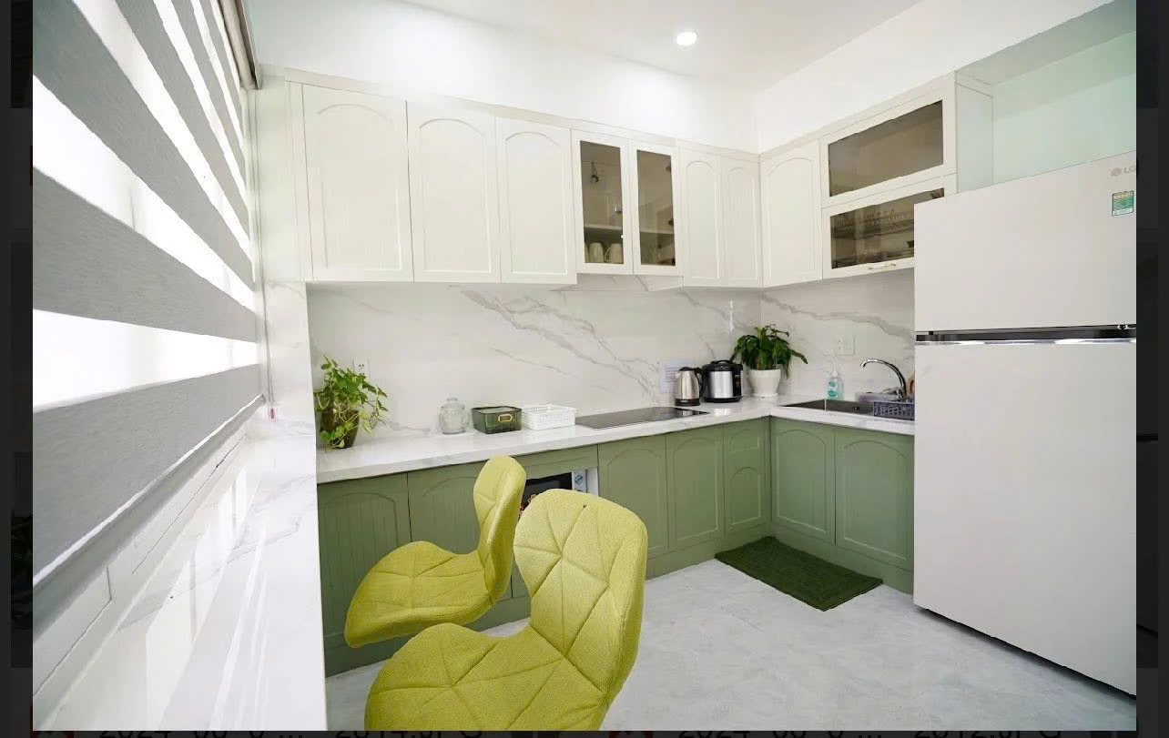 3-Bedroom Townhouse — 18