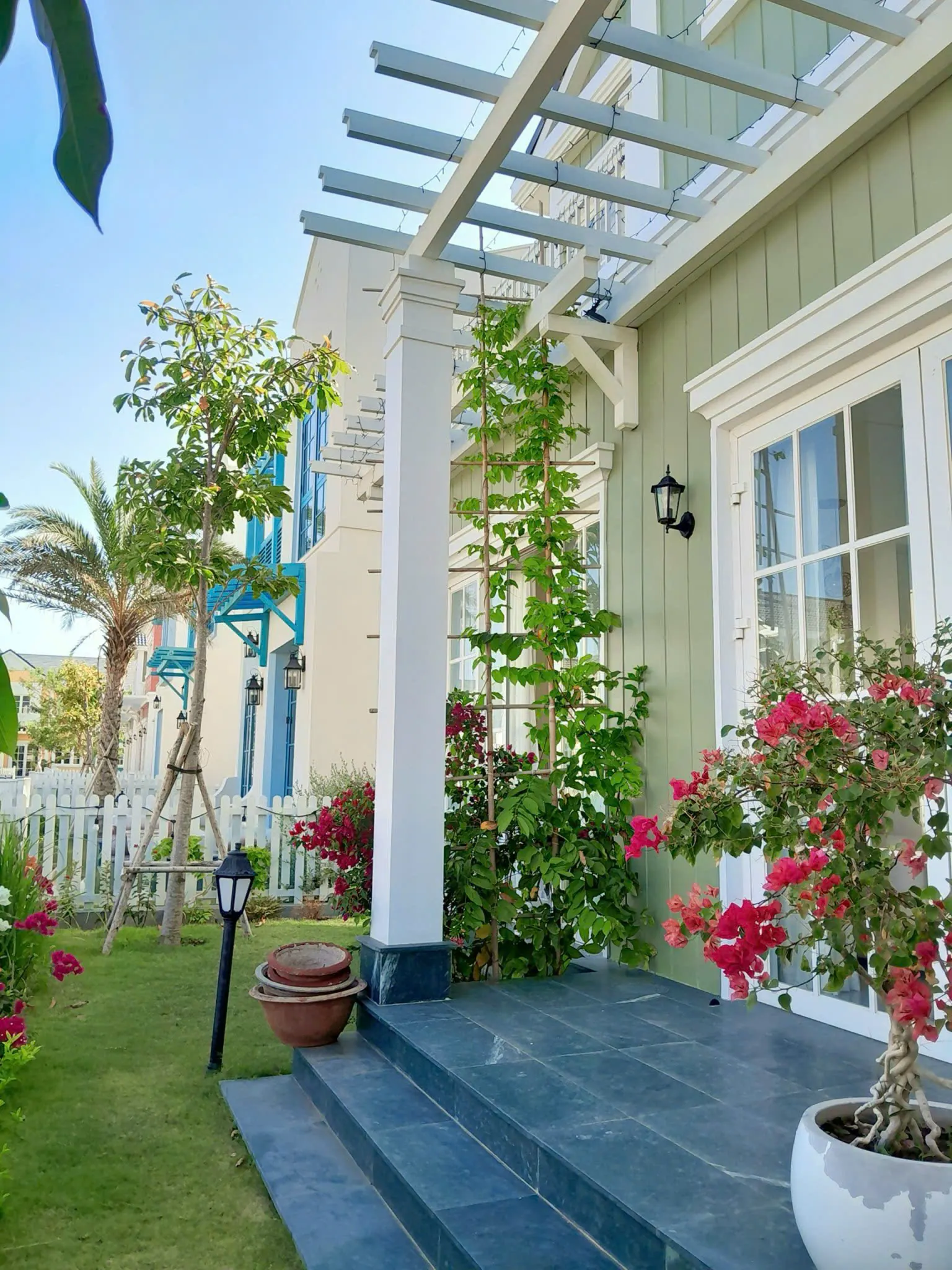 Villa Đơn Lập – 2PN Gần Hồ Bơi Khu 3 – Cho Thuê Theo Tháng NovaWorld Phan Thiết