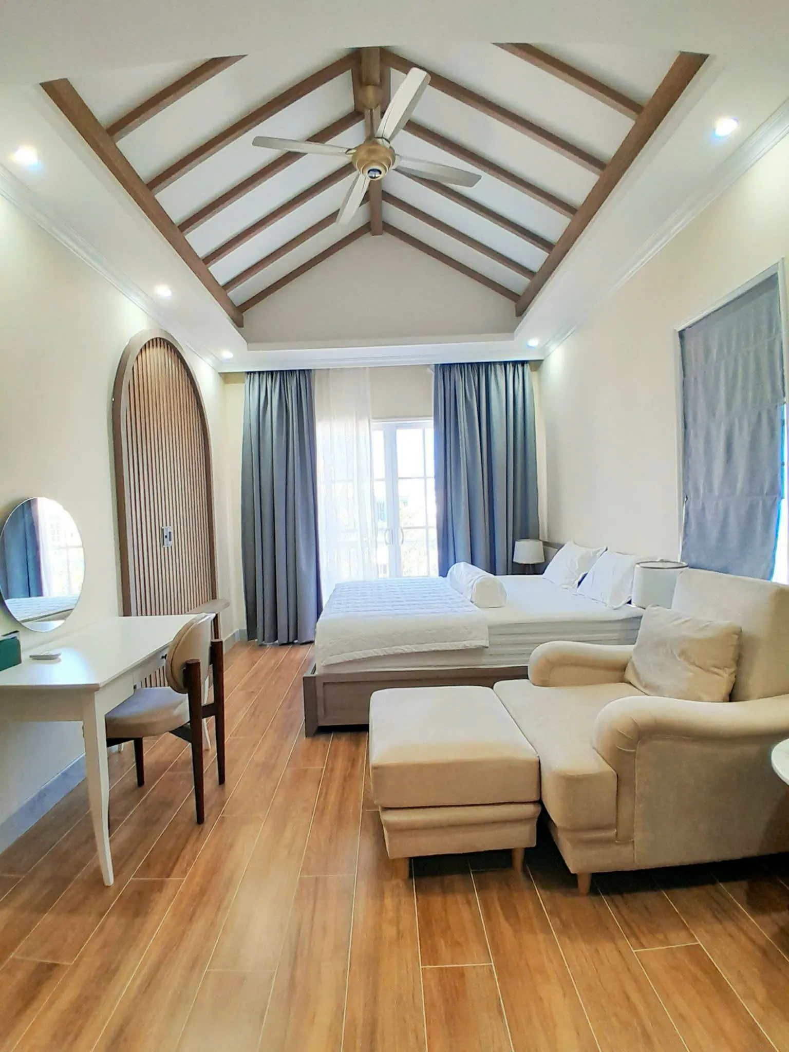 Villa Đơn Lập – 2PN Gần Hồ Bơi Khu 3 – Cho Thuê Theo Tháng NovaWorld Phan Thiết