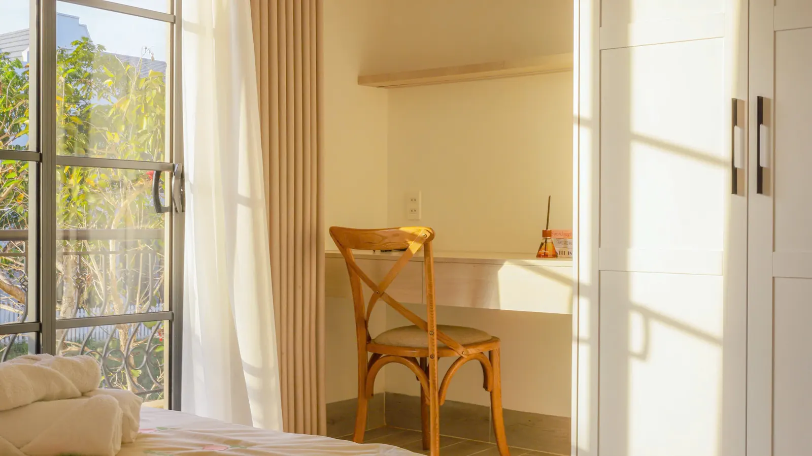 Villa Song Lập – 2PN Gần Hồ Bơi, Khu Đông Khách Thuê – Cho Thuê Theo Tháng NovaWorld Phan Thiết