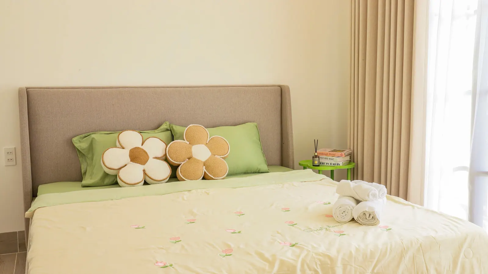 Villa Song Lập – 2PN Gần Hồ Bơi, Khu Đông Khách Thuê – Cho Thuê Theo Tháng NovaWorld Phan Thiết