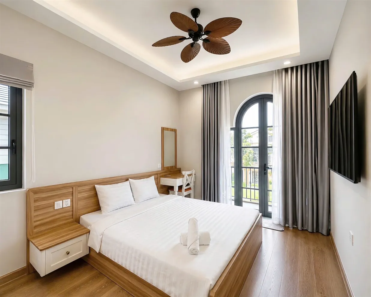 Villa Hoàng Gia — Song Lập 4PN Rộng 200m² Khu 7 — ảnh 2